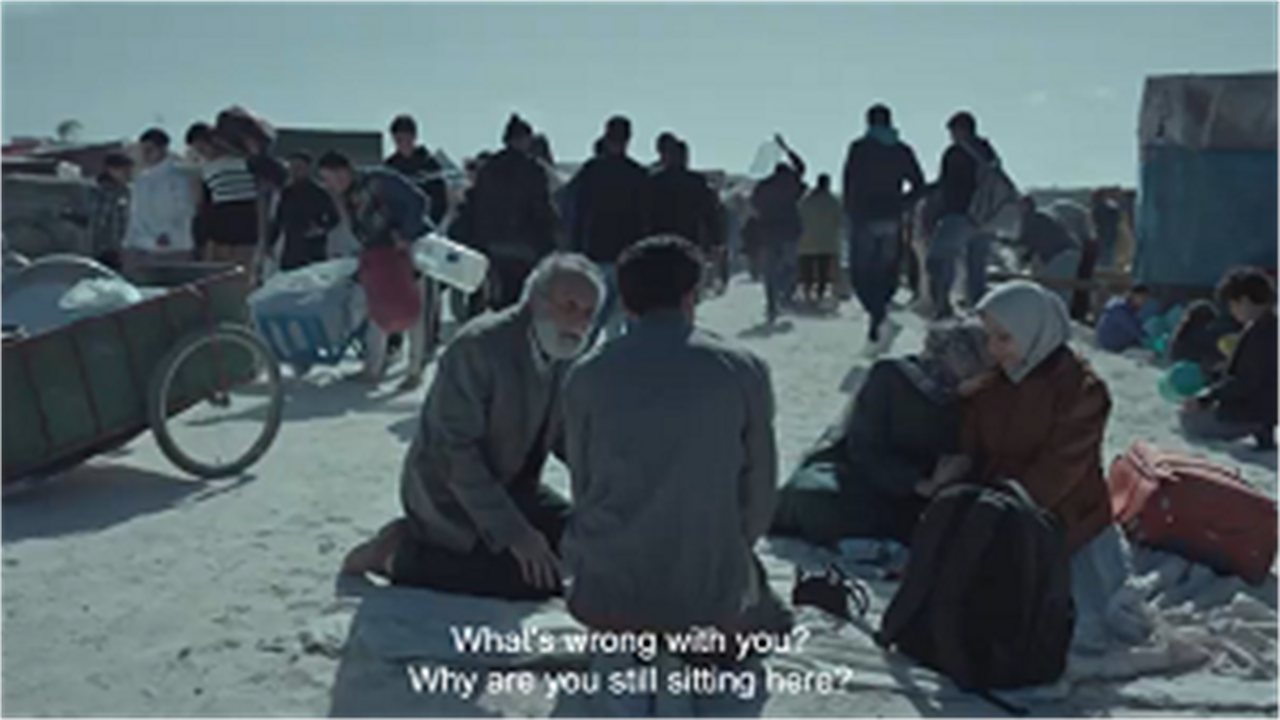 عودة كامل الباشا إلى داره في الحلقة الأخيرة من مسلسل صحاب الأرض